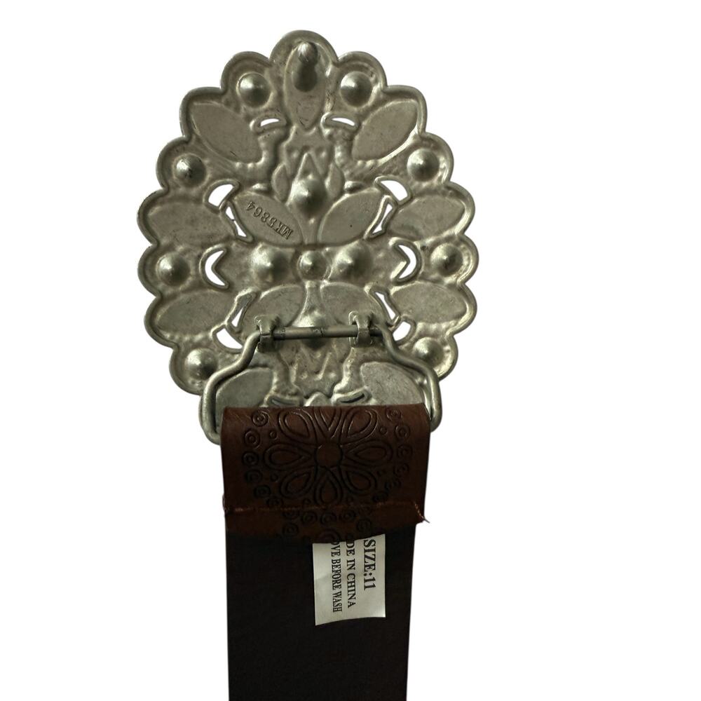 Western Belt Silver Bling Oval Buckle Brown Stamped Faux Leather Womens 33-35.5 - Picture 3 of 6